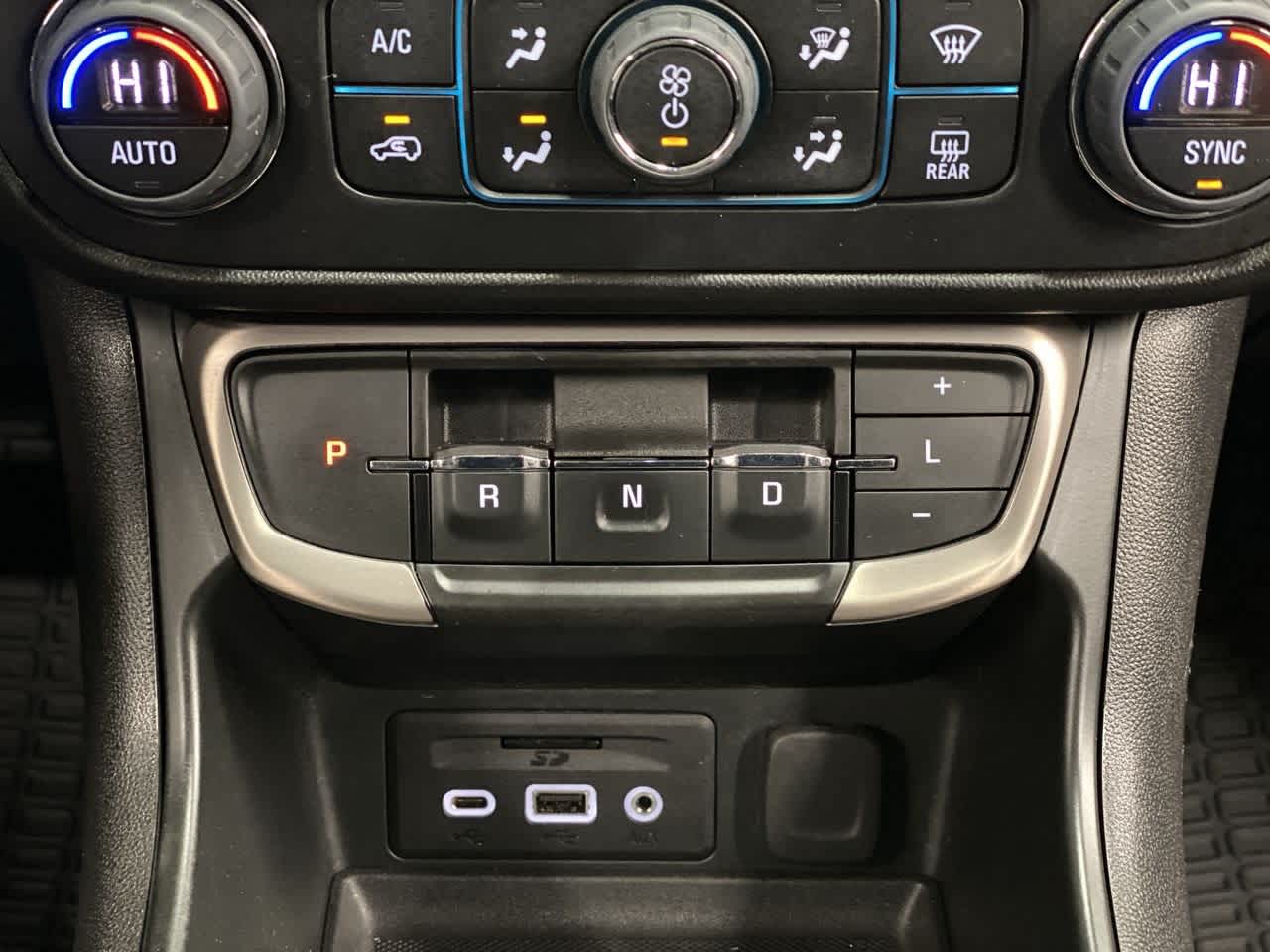 Thumbnail: 2022 GMC Terrain - 26