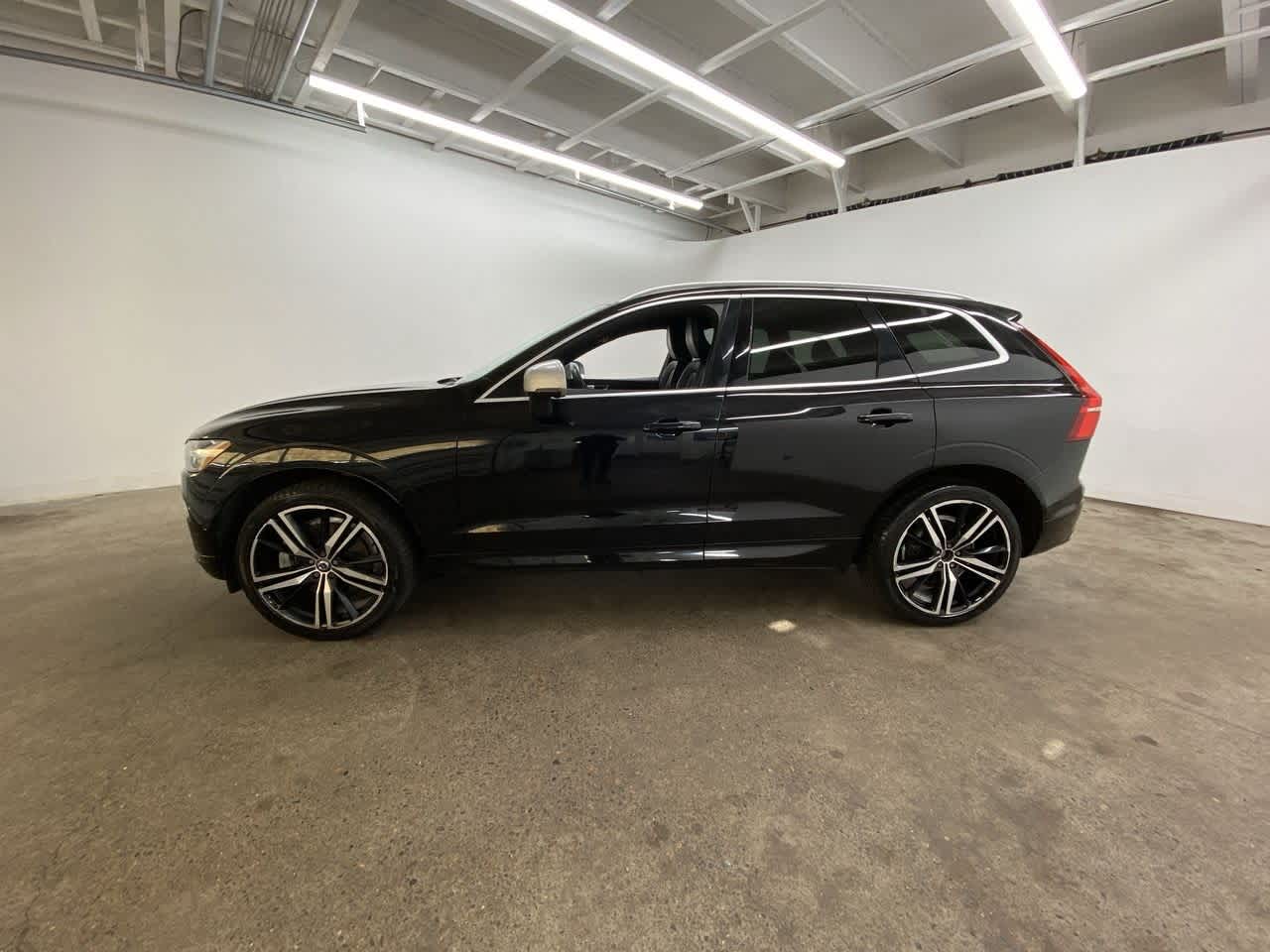Thumbnail: 2019 Volvo XC60 - 3