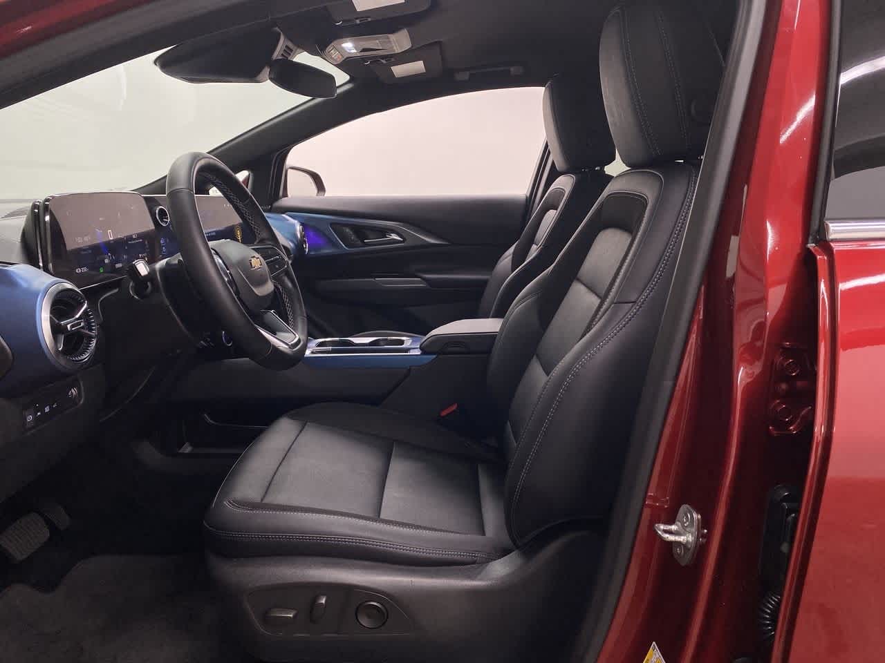 Thumbnail: 2025 Chevrolet Equinox - 13