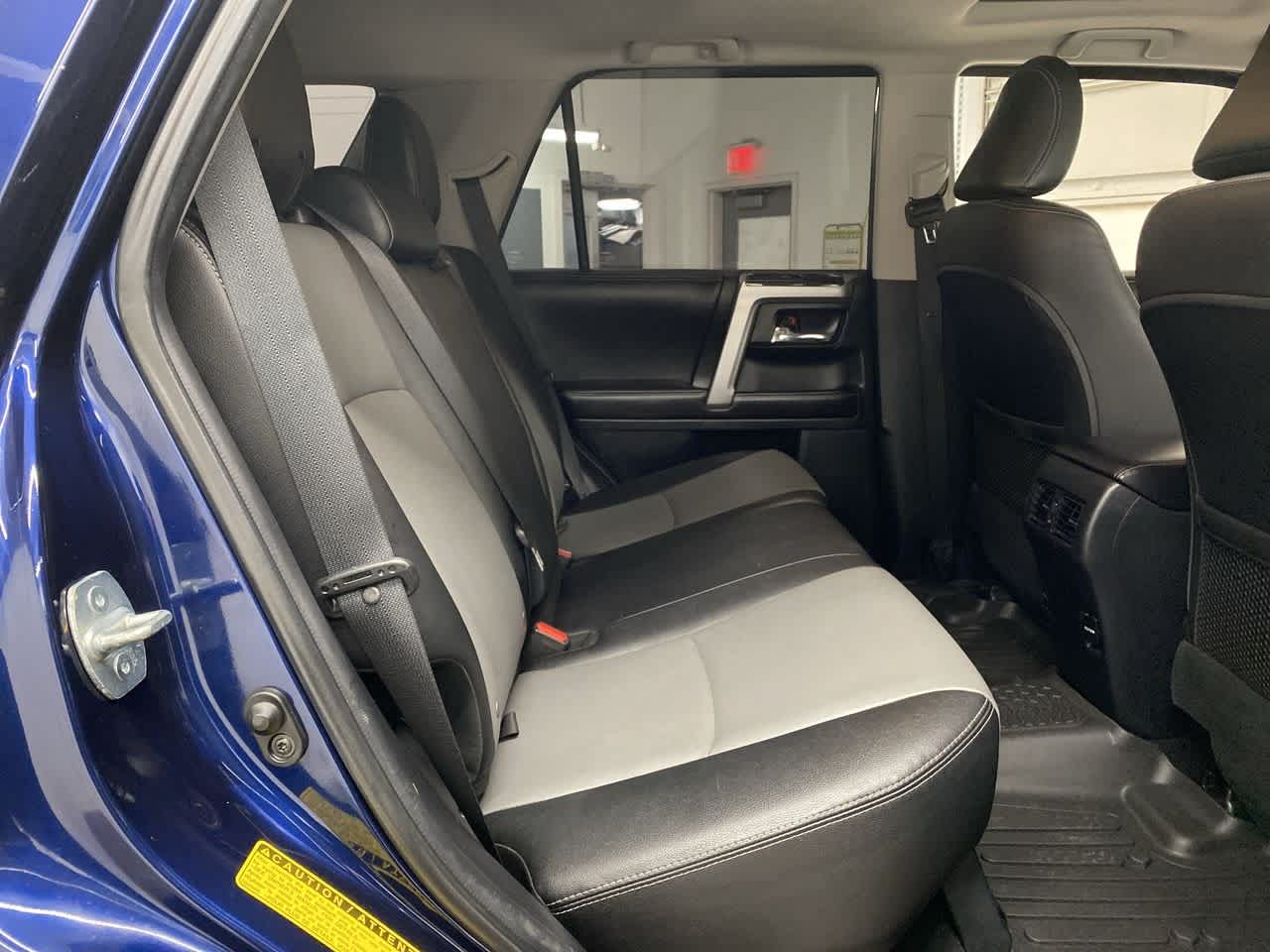 Thumbnail: 2016 Toyota 4Runner - 16