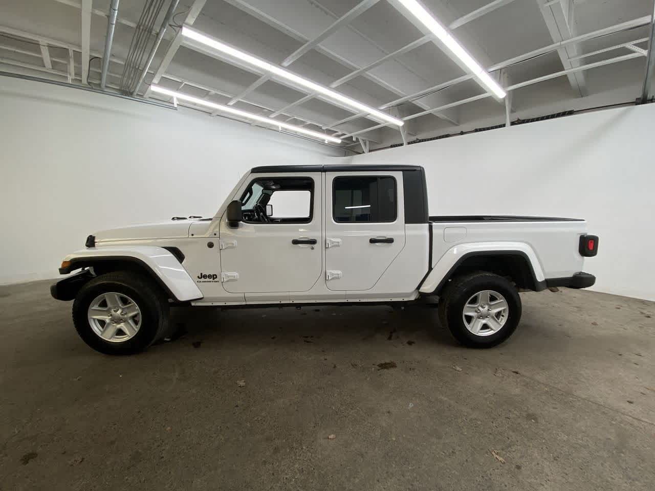 Thumbnail: 2022 Jeep Gladiator - 3