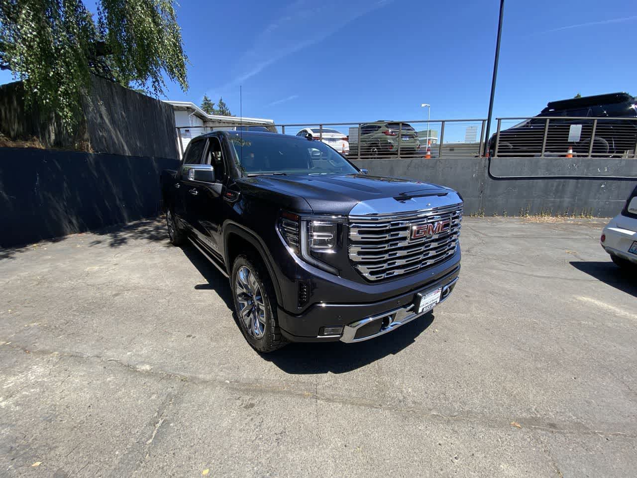 Thumbnail: 2023 GMC Sierra 1500 - 8
