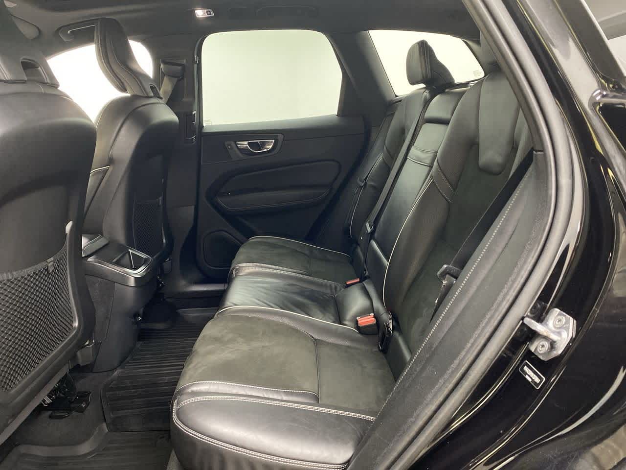 Thumbnail: 2019 Volvo XC60 - 18