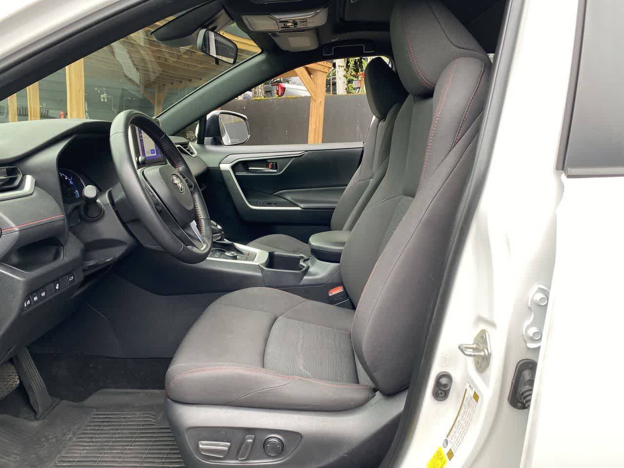 Thumbnail: 2023 Toyota RAV4 - 14