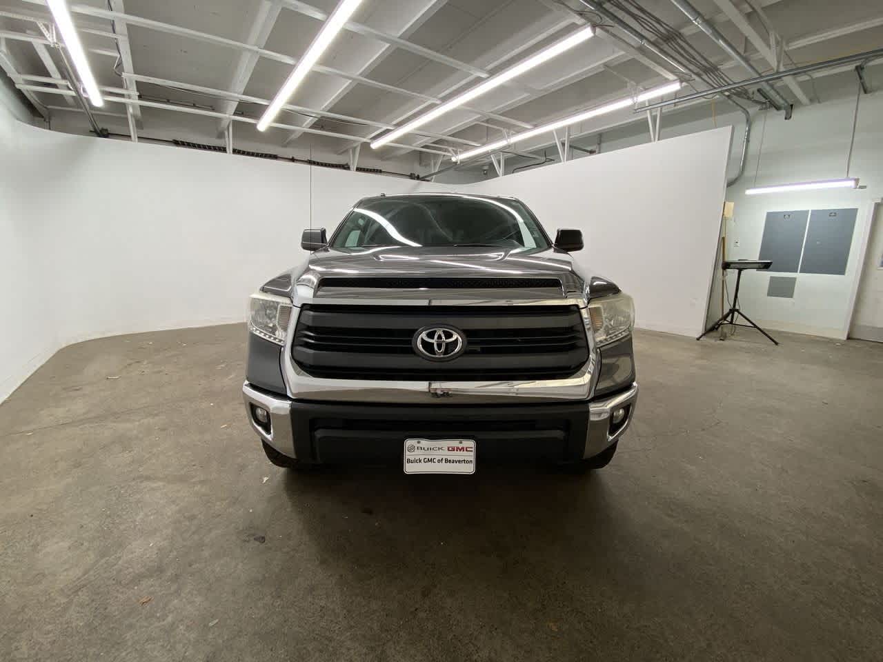 Thumbnail: 2014 Toyota Tundra - 9