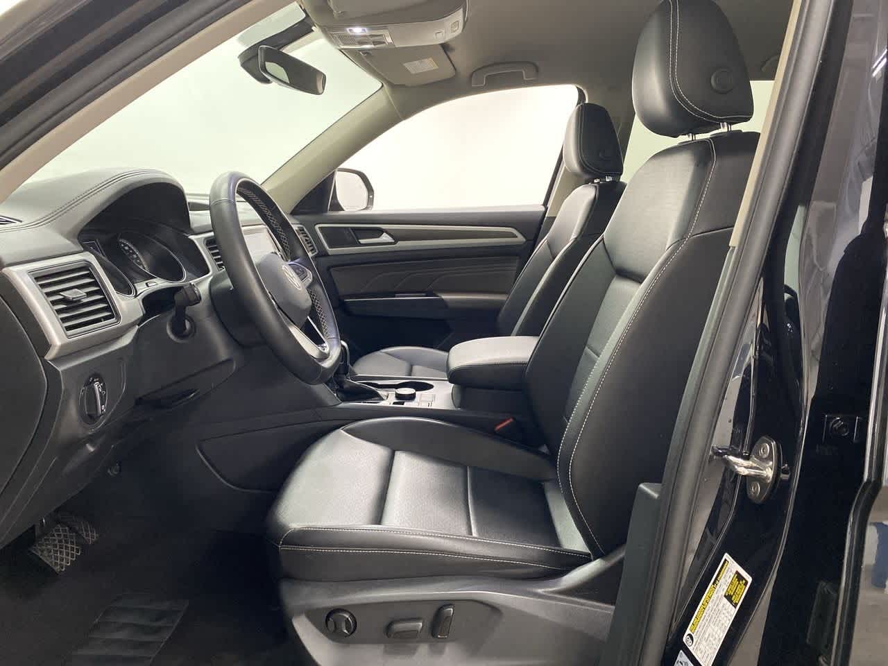 Thumbnail: 2021 Volkswagen Atlas - 14