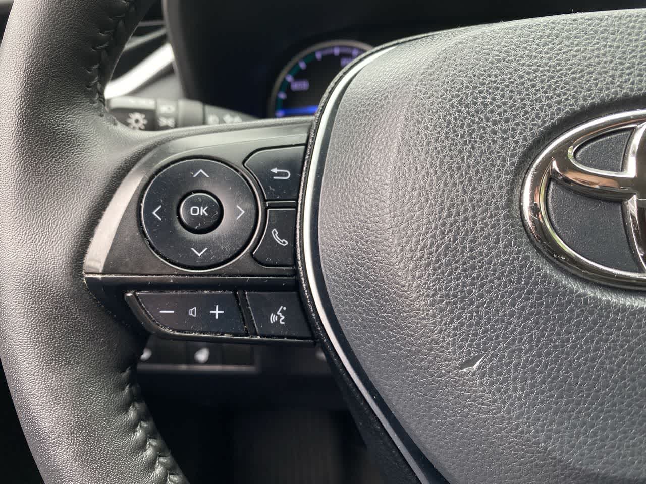 Thumbnail: 2021 Toyota RAV4 - 19
