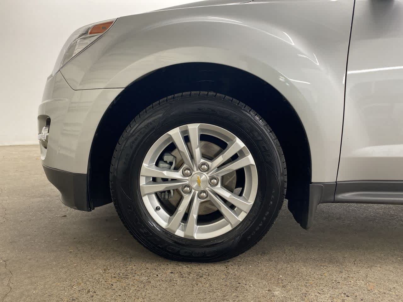Thumbnail: 2015 Chevrolet Equinox - 11