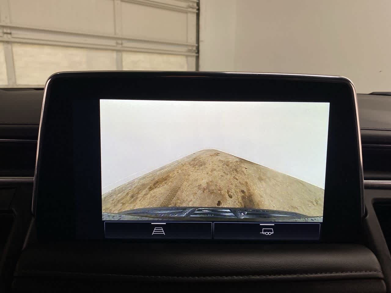 Thumbnail: 2022 Chevrolet Tahoe - 24