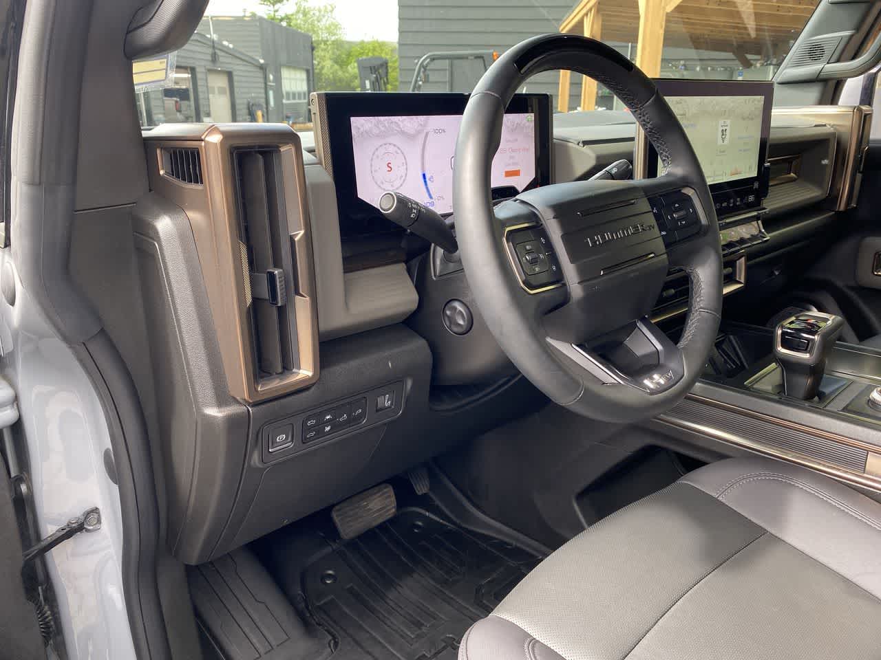 Thumbnail: 2025 GMC Hummer EV - 2