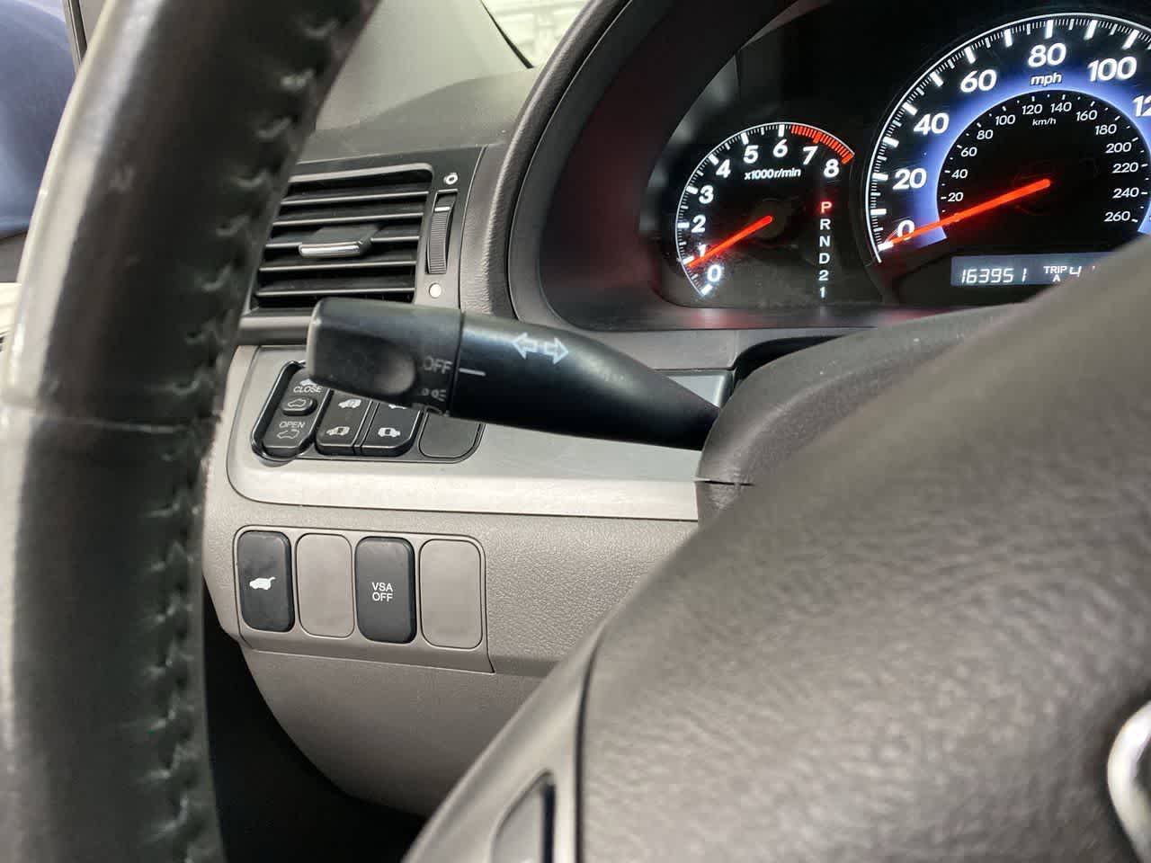 Thumbnail: 2010 Honda Odyssey - 24