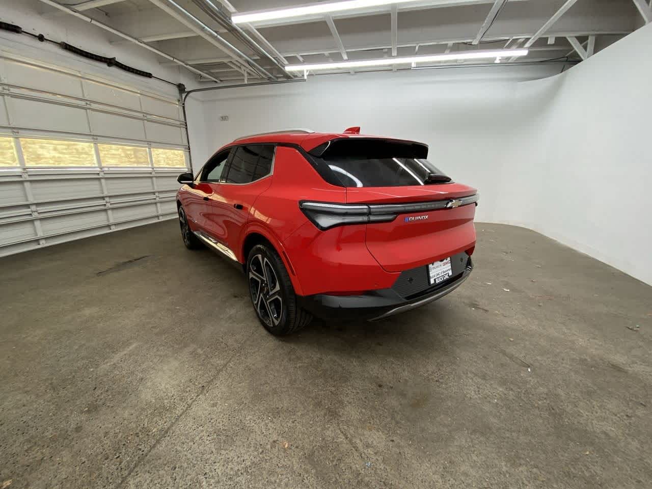 Thumbnail: 2024 Chevrolet Equinox - 4