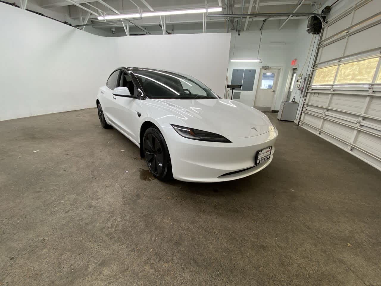 Thumbnail: 2025 Tesla Model 3 - 8