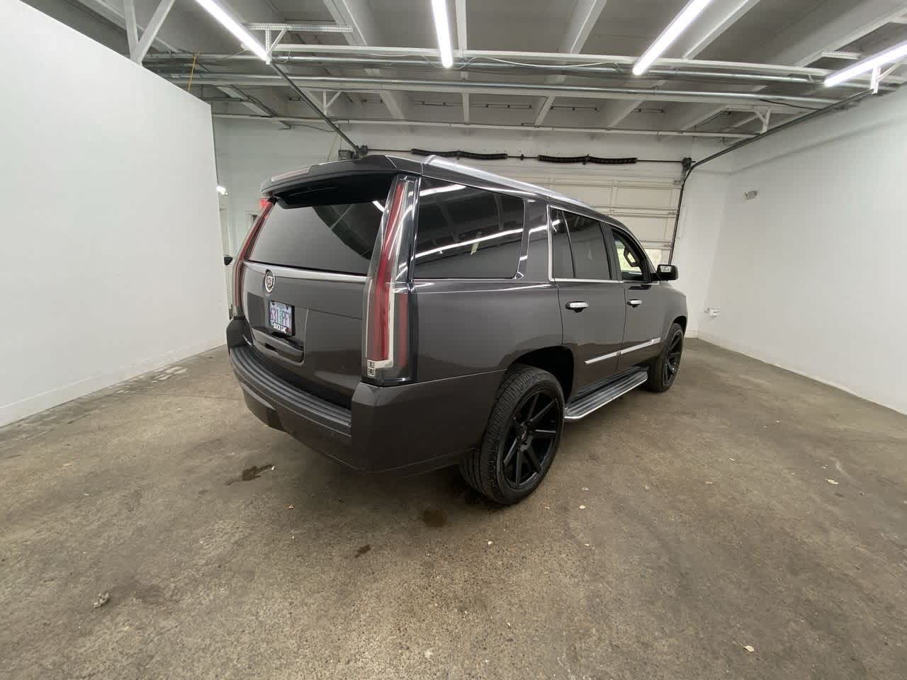 Thumbnail: 2015 Cadillac Escalade - 6