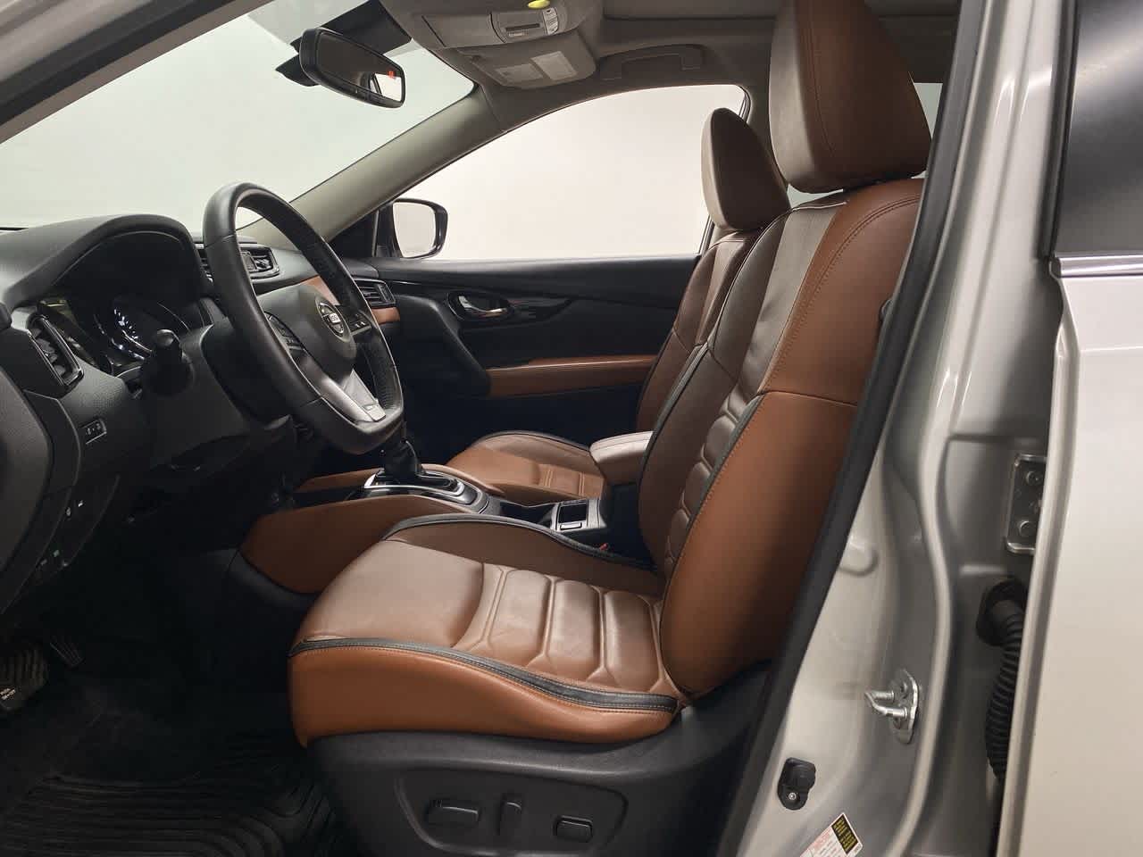 Thumbnail: 2017 Nissan Rogue - 15