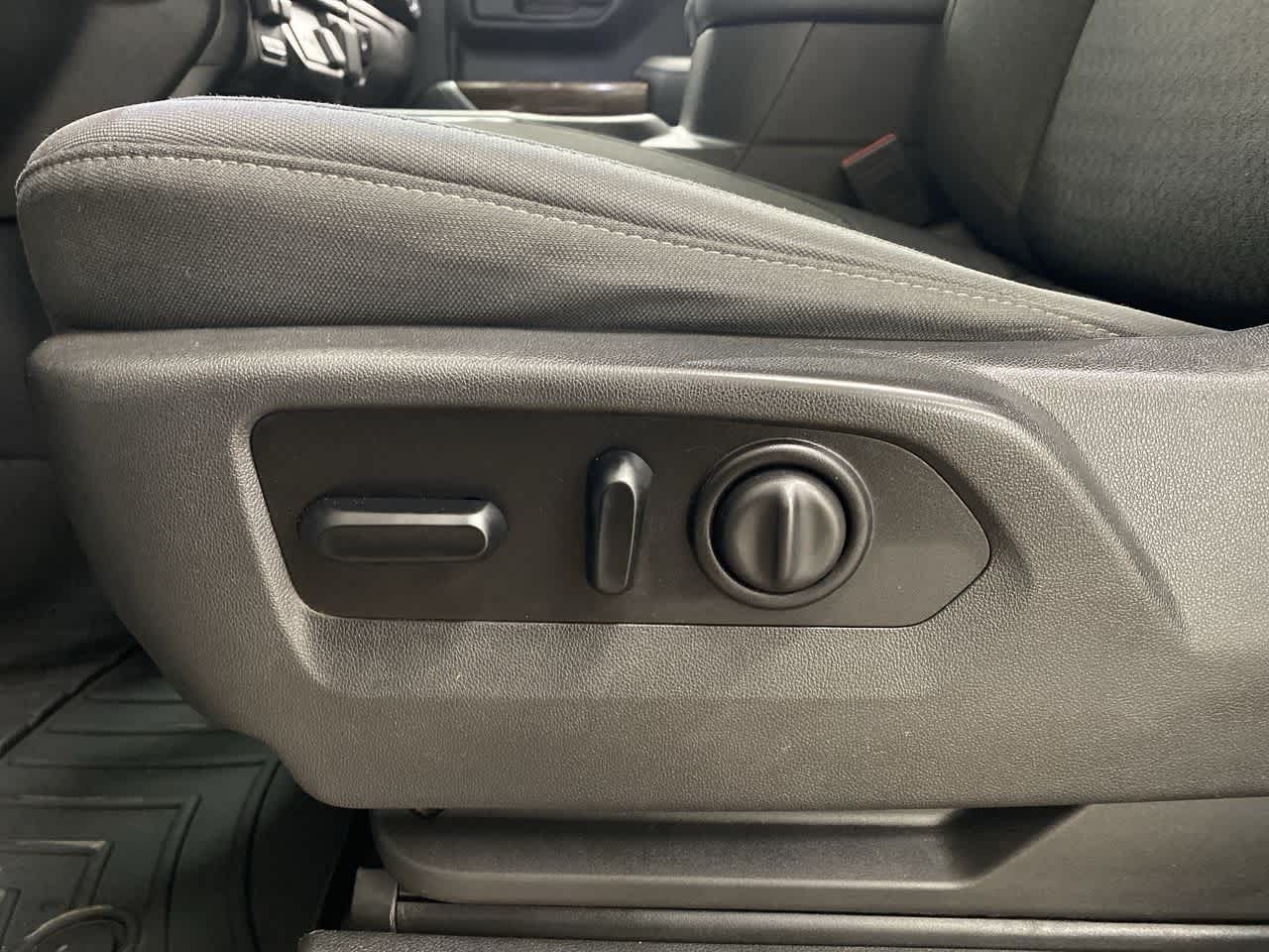 Thumbnail: 2021 GMC Sierra 1500 - 14