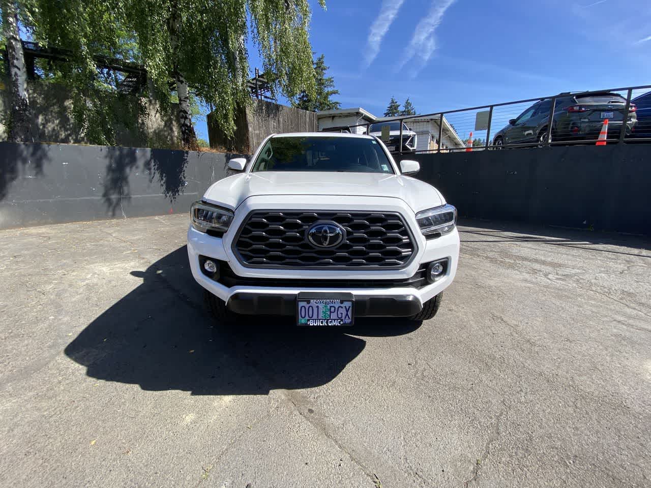 Thumbnail: 2023 Toyota Tacoma - 9