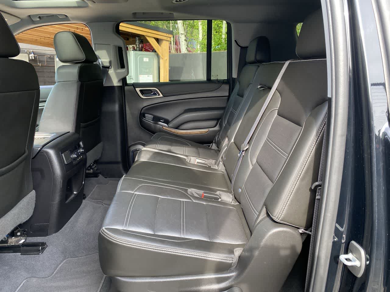 Thumbnail: 2019 GMC Yukon XL - 16
