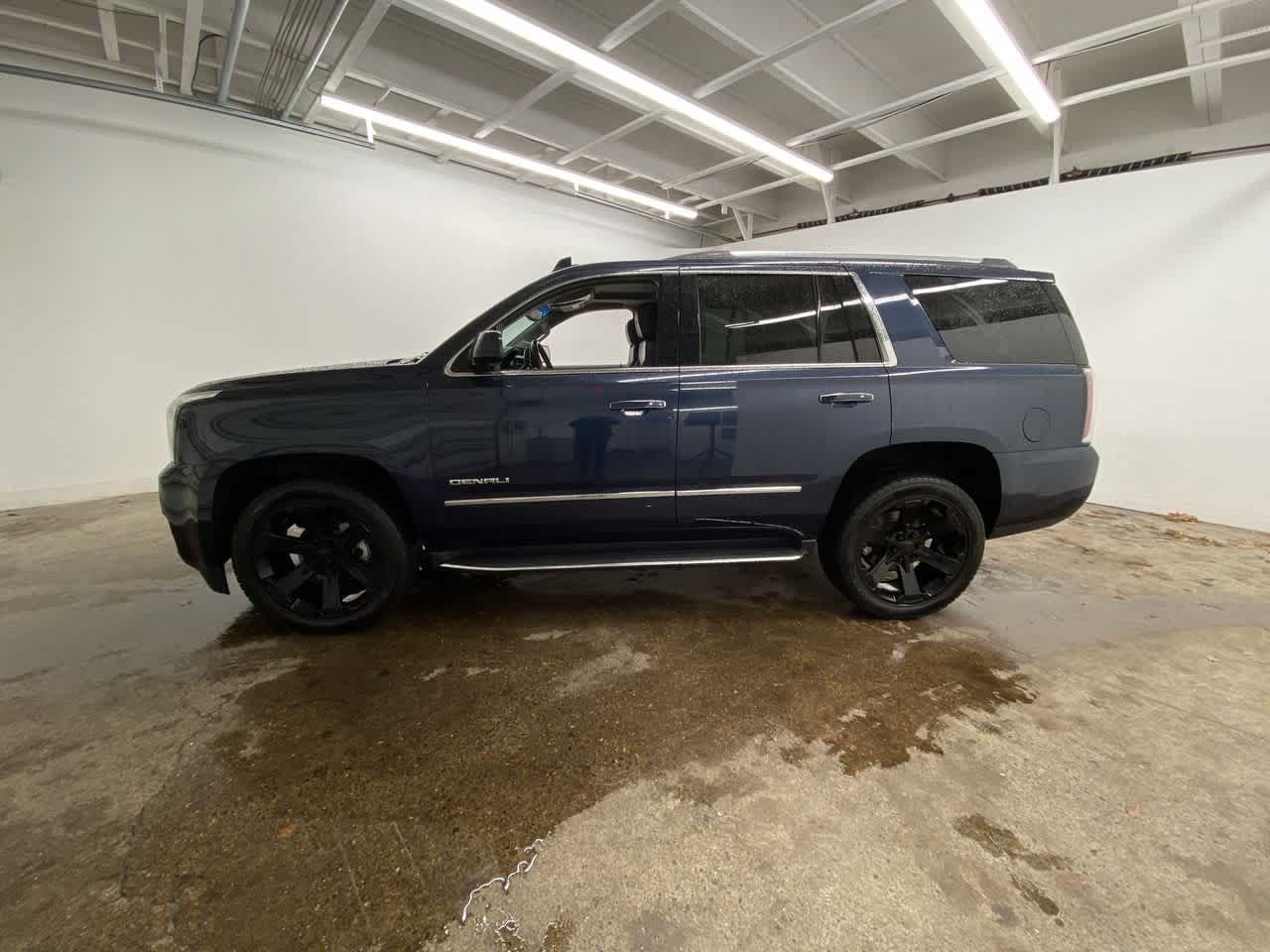 Thumbnail: 2018 GMC Yukon - 3