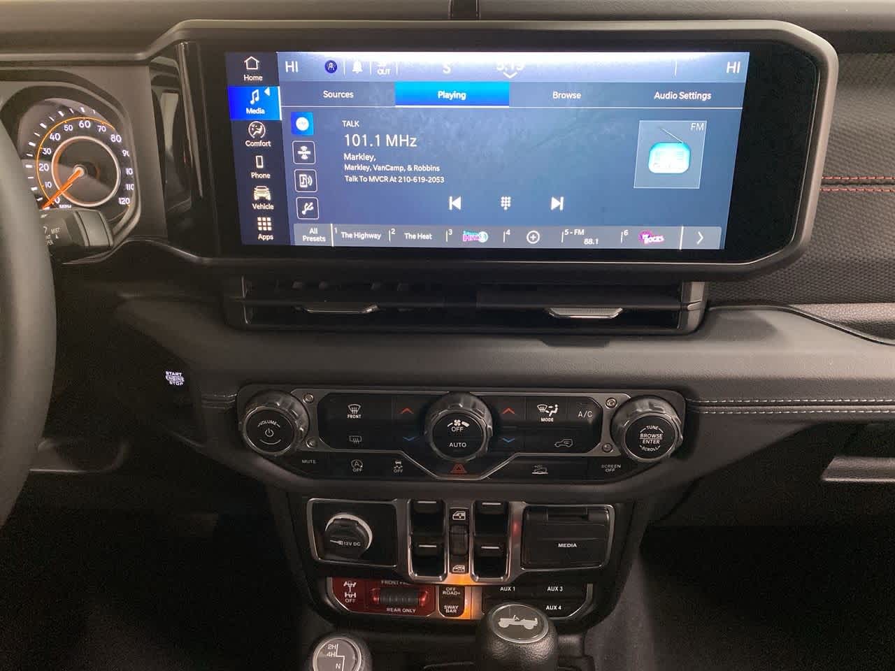 Thumbnail: 2024 Jeep Wrangler - 25