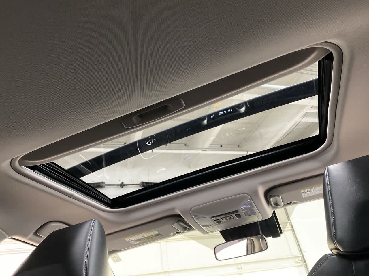 Thumbnail: 2021 Toyota RAV4 - 20