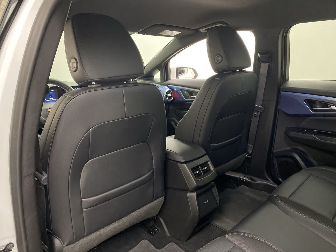 Thumbnail: 2025 Chevrolet Equinox - 15