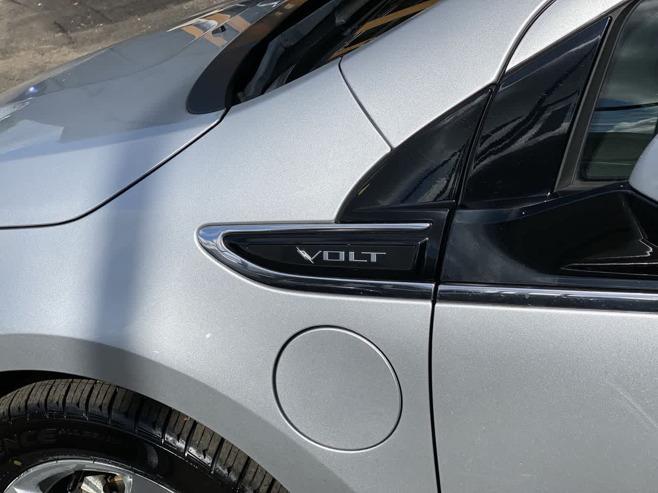 Thumbnail: 2012 Chevrolet Volt - 10