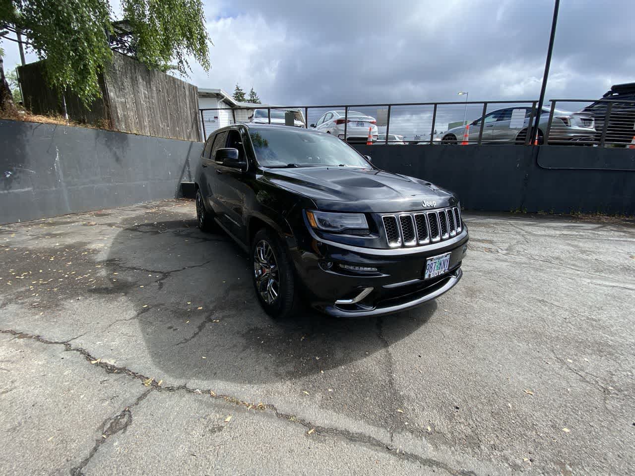 Thumbnail: 2015 Jeep Grand Cherokee - 8
