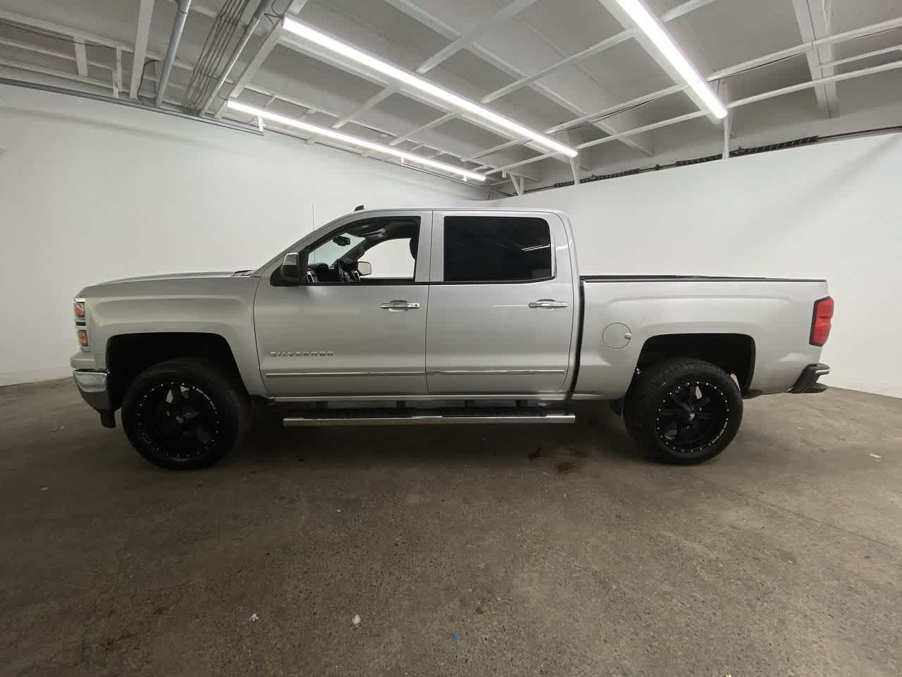Thumbnail: 2014 Chevrolet Silverado 1500 - 3