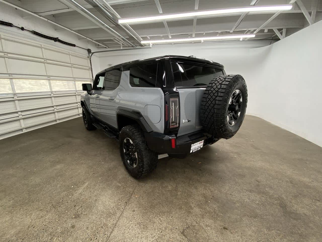 Thumbnail: 2024 GMC Hummer EV - 4