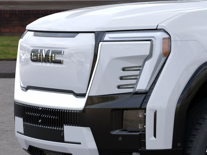 2025 GMC Sierra EV Denali 13