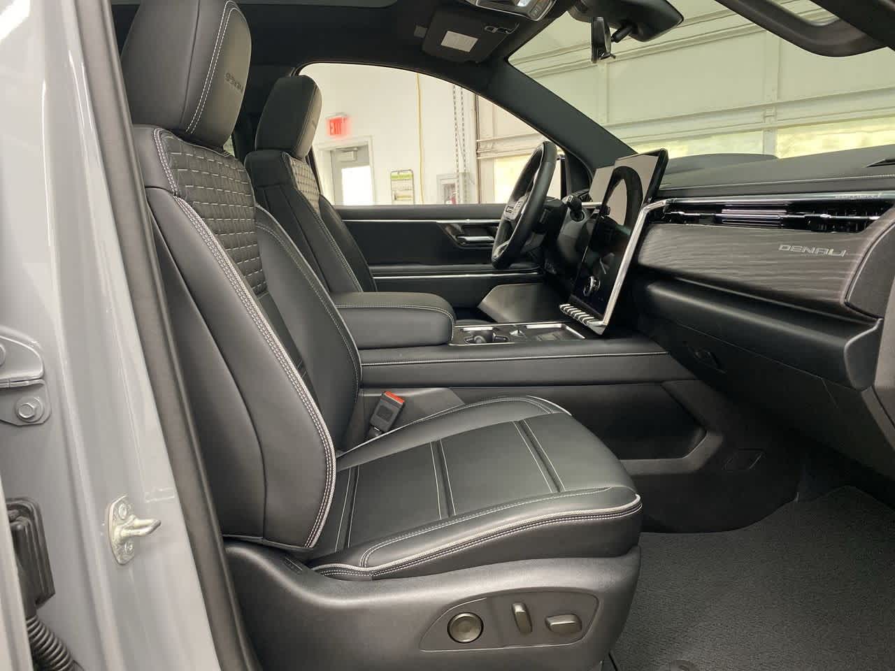2024 GMC Sierra EV Denali 20