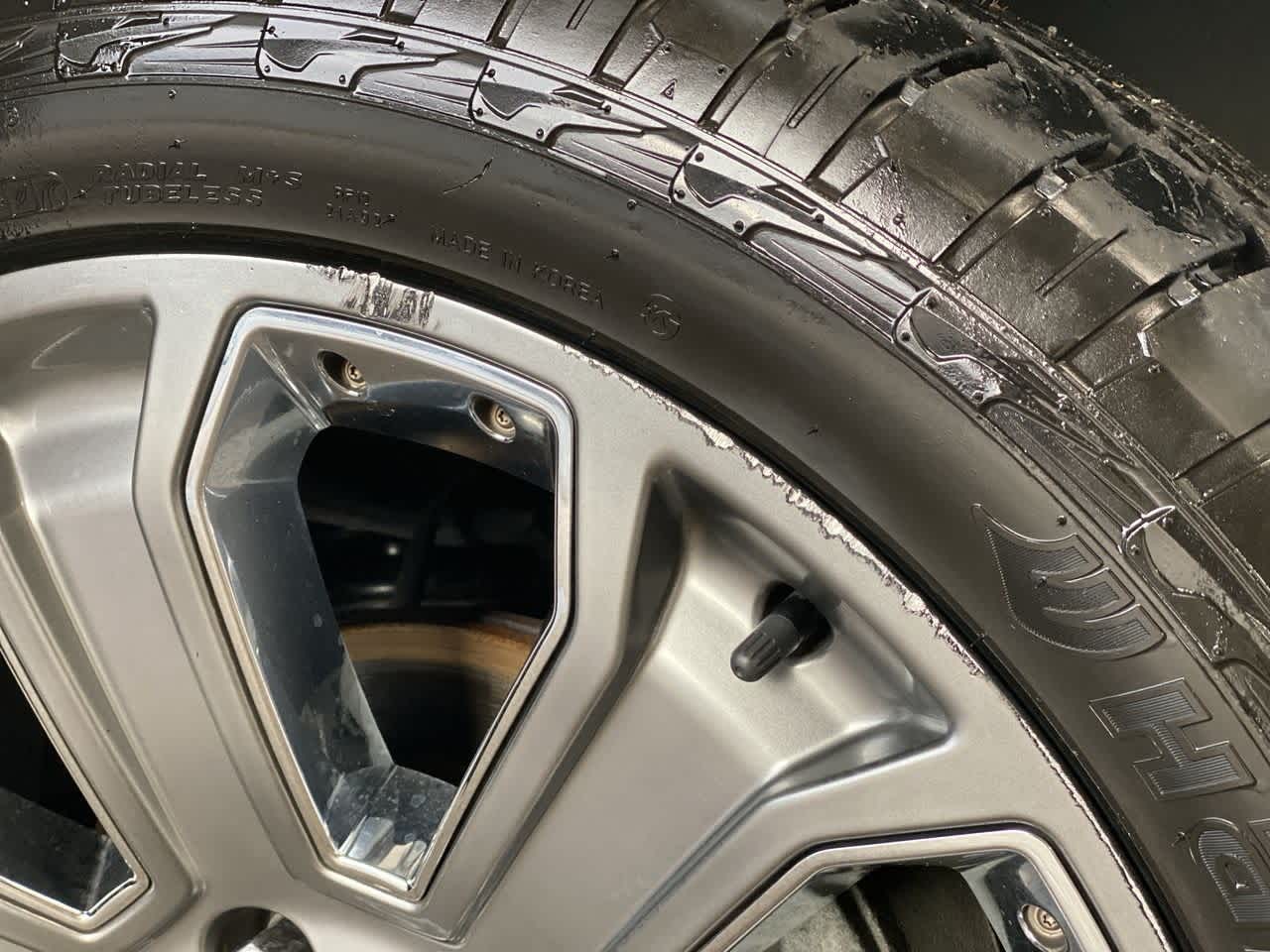 Thumbnail: 2016 GMC Yukon - 36