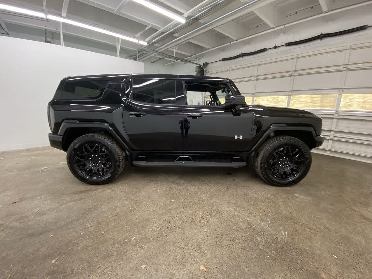 Thumbnail: 2024 GMC Hummer EV - 7