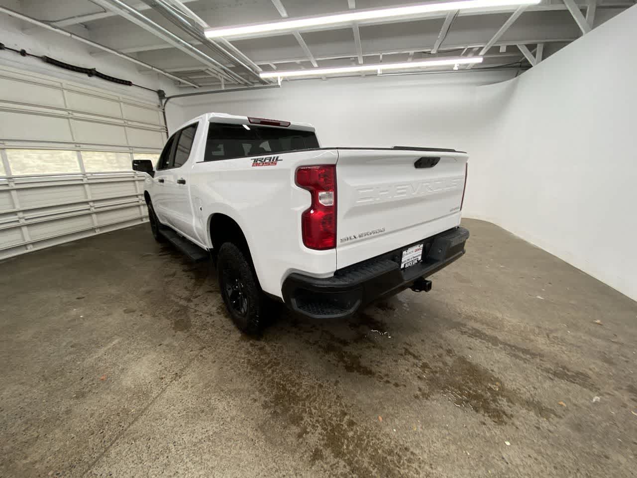 Thumbnail: 2025 Chevrolet Silverado 1500 - 4