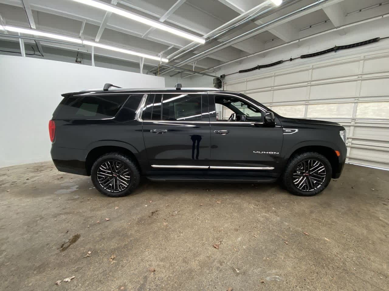 Thumbnail: 2021 GMC Yukon XL - 7