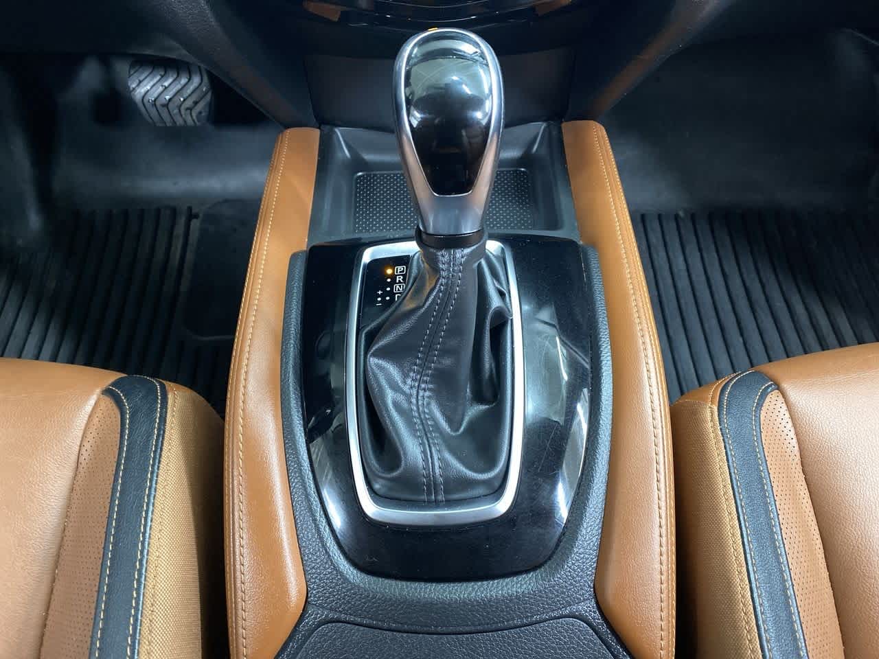 Thumbnail: 2017 Nissan Rogue - 28