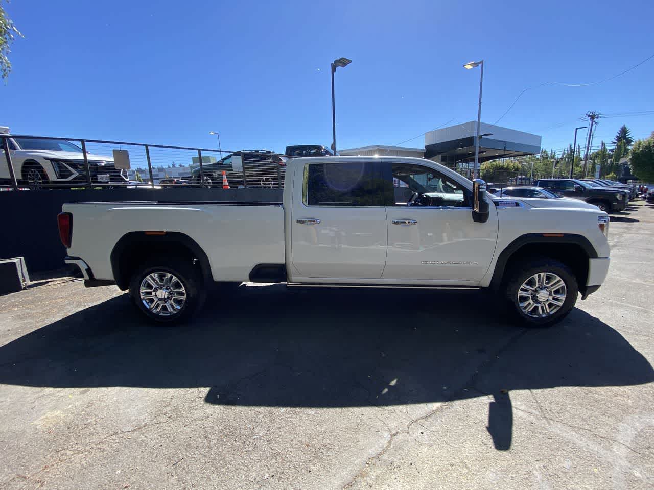 Thumbnail: 2022 GMC Sierra 3500 - 7