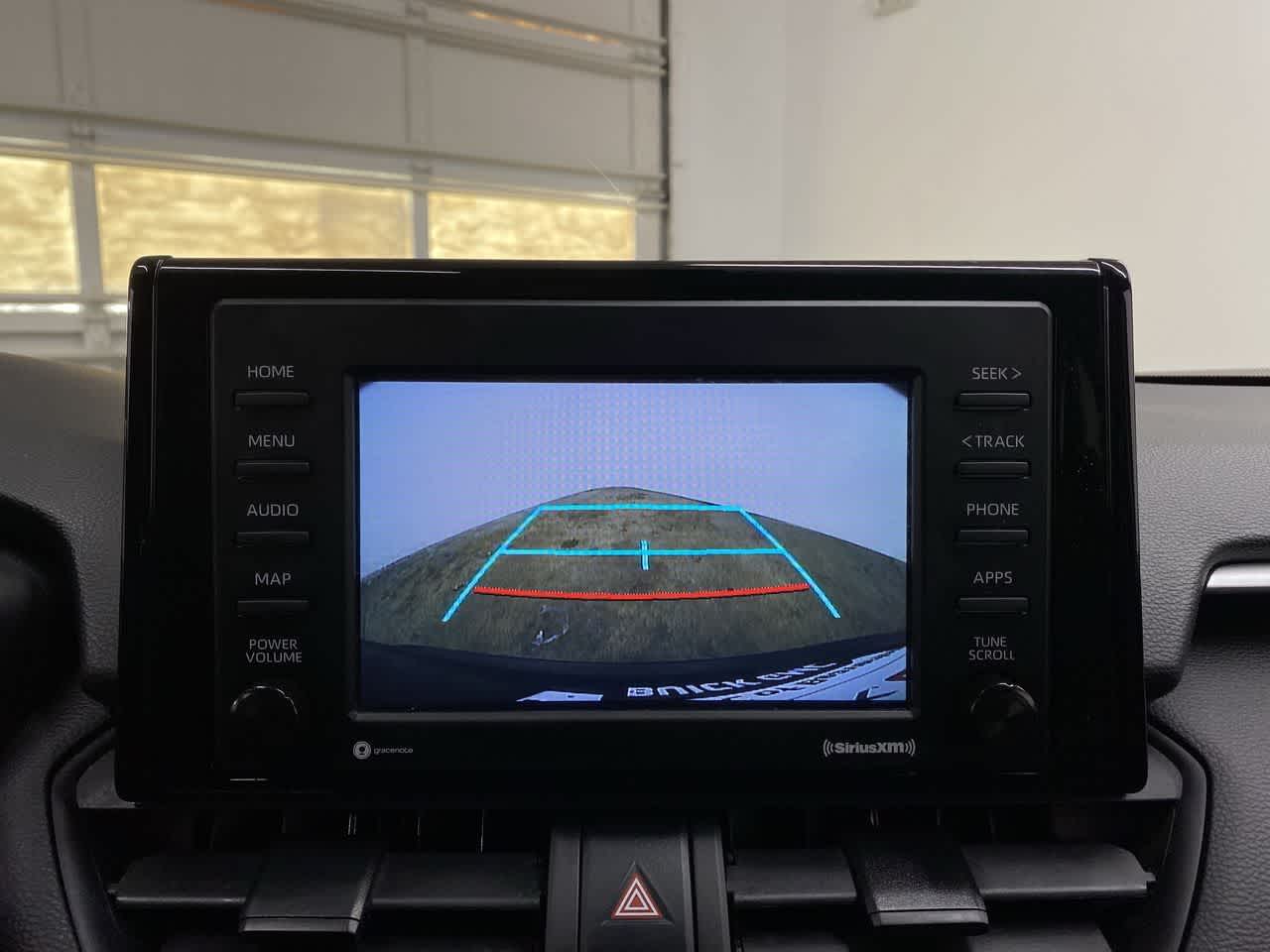 Thumbnail: 2021 Toyota RAV4 - 26