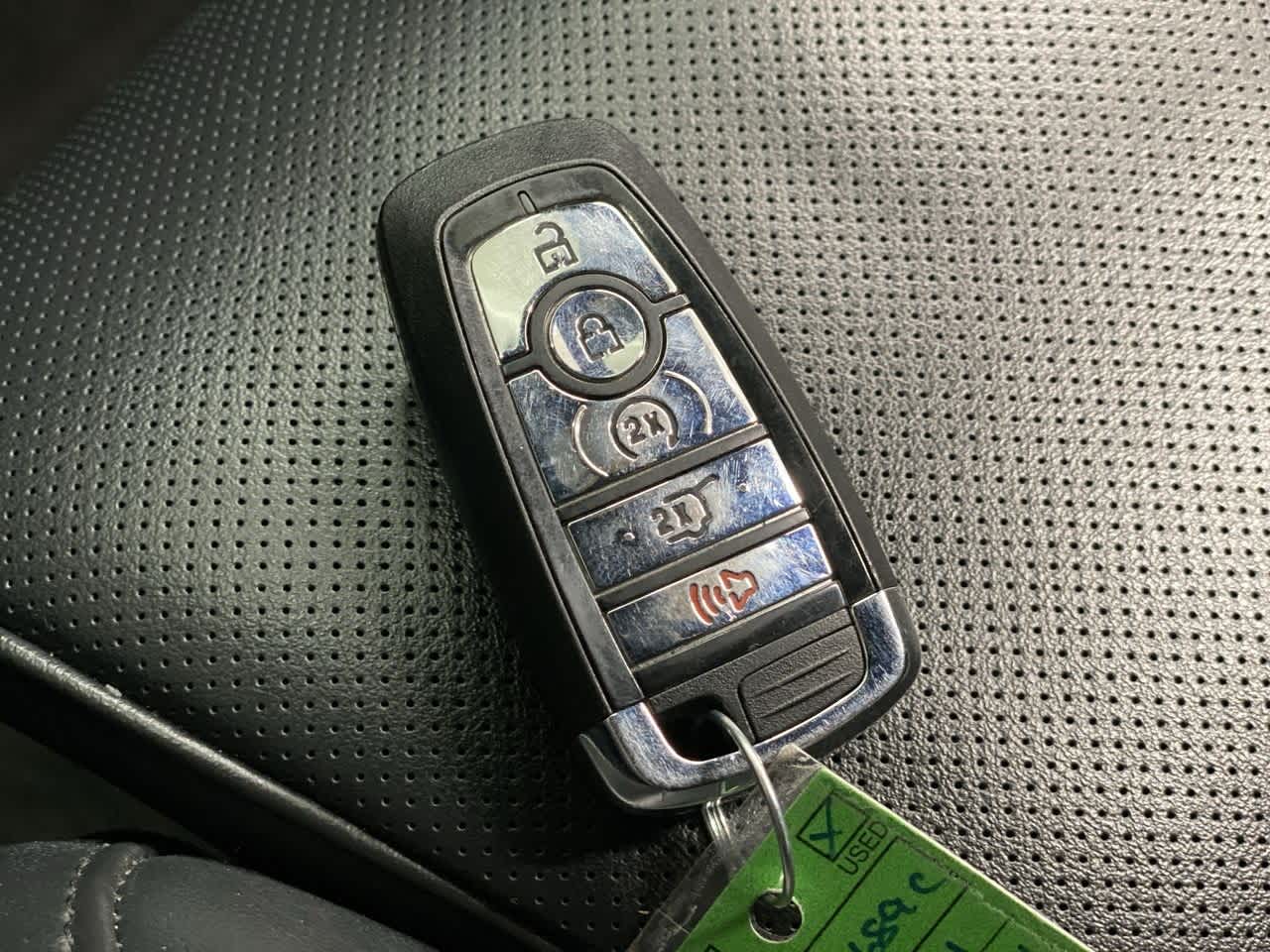 Thumbnail: 2024 Lincoln Navigator L - 28