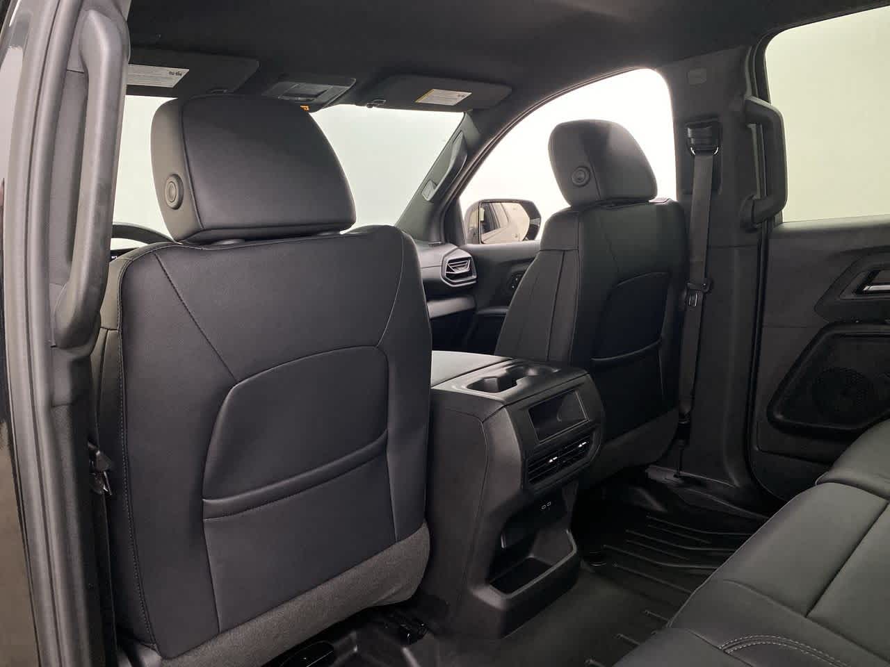 Thumbnail: 2024 Chevrolet Silverado EV - 15