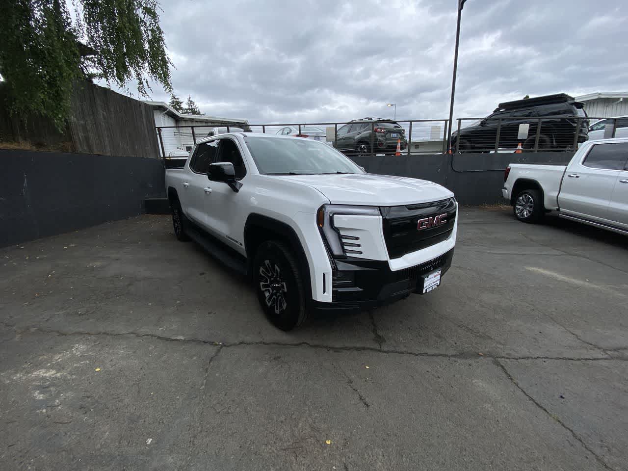 Thumbnail: 2026 GMC Sierra EV - 8
