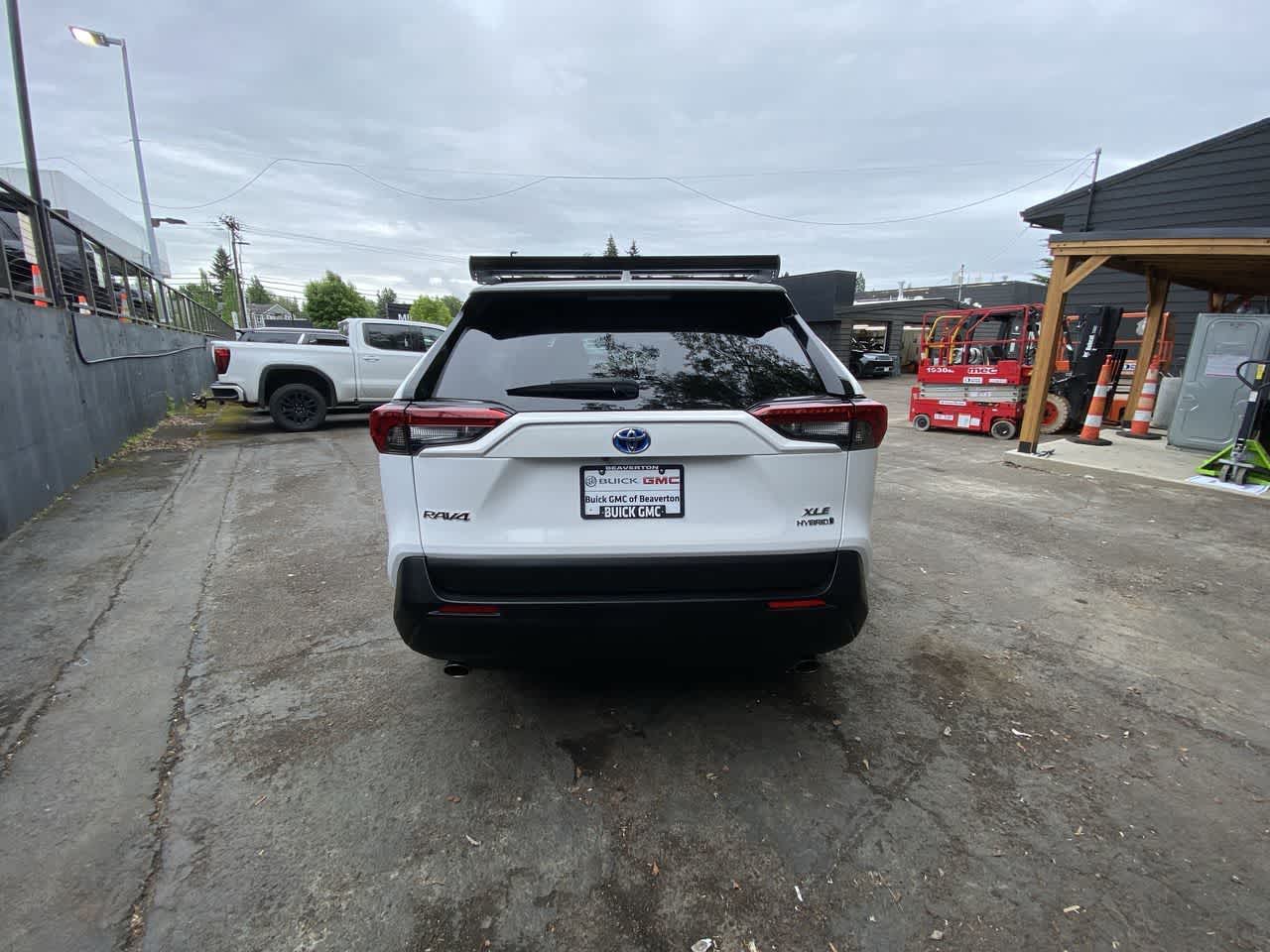 Thumbnail: 2021 Toyota RAV4 - 5