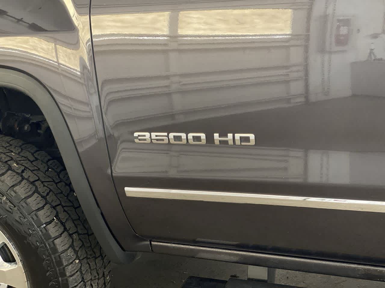 Thumbnail: 2015 GMC Sierra 3500 - 10