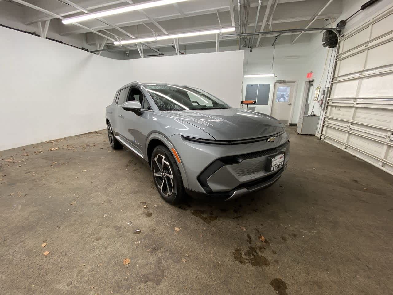 Thumbnail: 2025 Chevrolet Equinox - 8