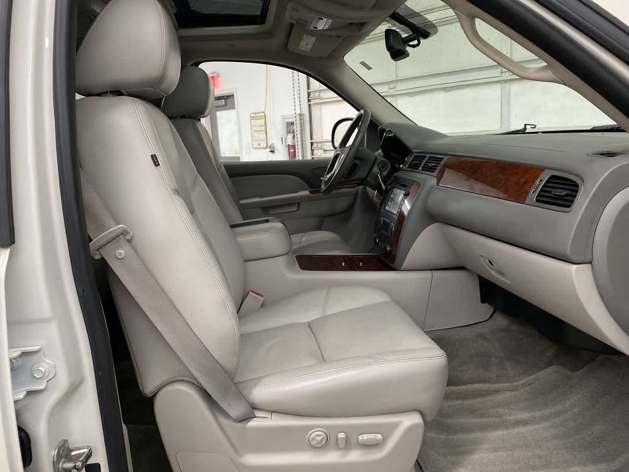 Thumbnail: 2012 Chevrolet Avalanche 1500 - 20