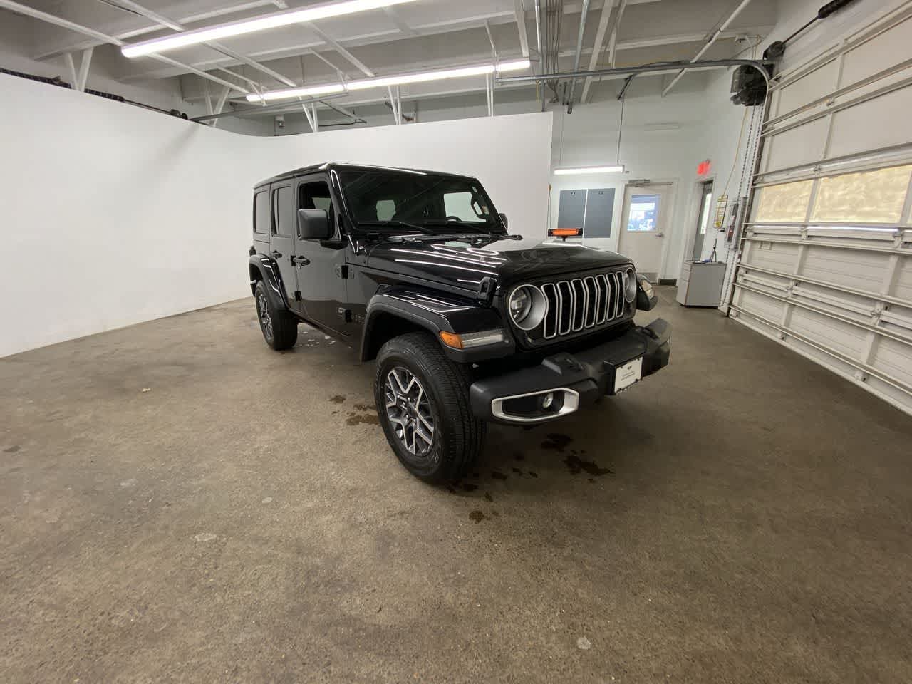 Thumbnail: 2025 Jeep Wrangler - 8