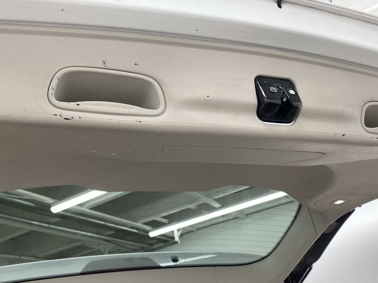 Thumbnail: 2023 Chrysler Pacifica - 33