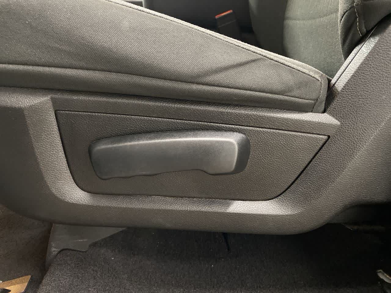 Thumbnail: 2024 RAM 1500 Classic - 14