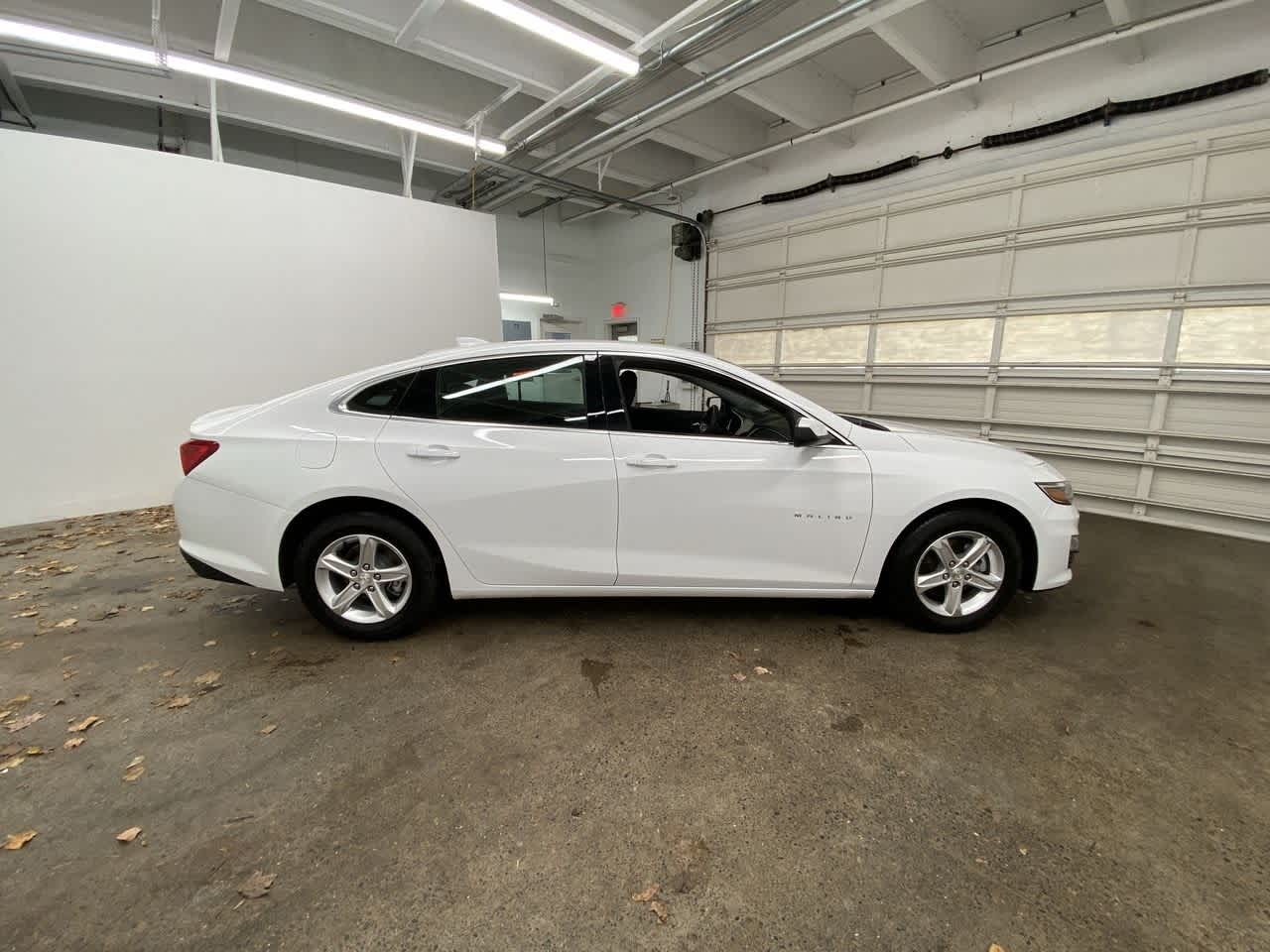 Thumbnail: 2023 Chevrolet Malibu - 7